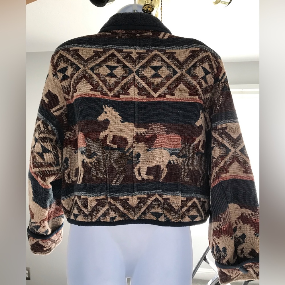 Women's Western Style Jacket - Picture 4 of 5